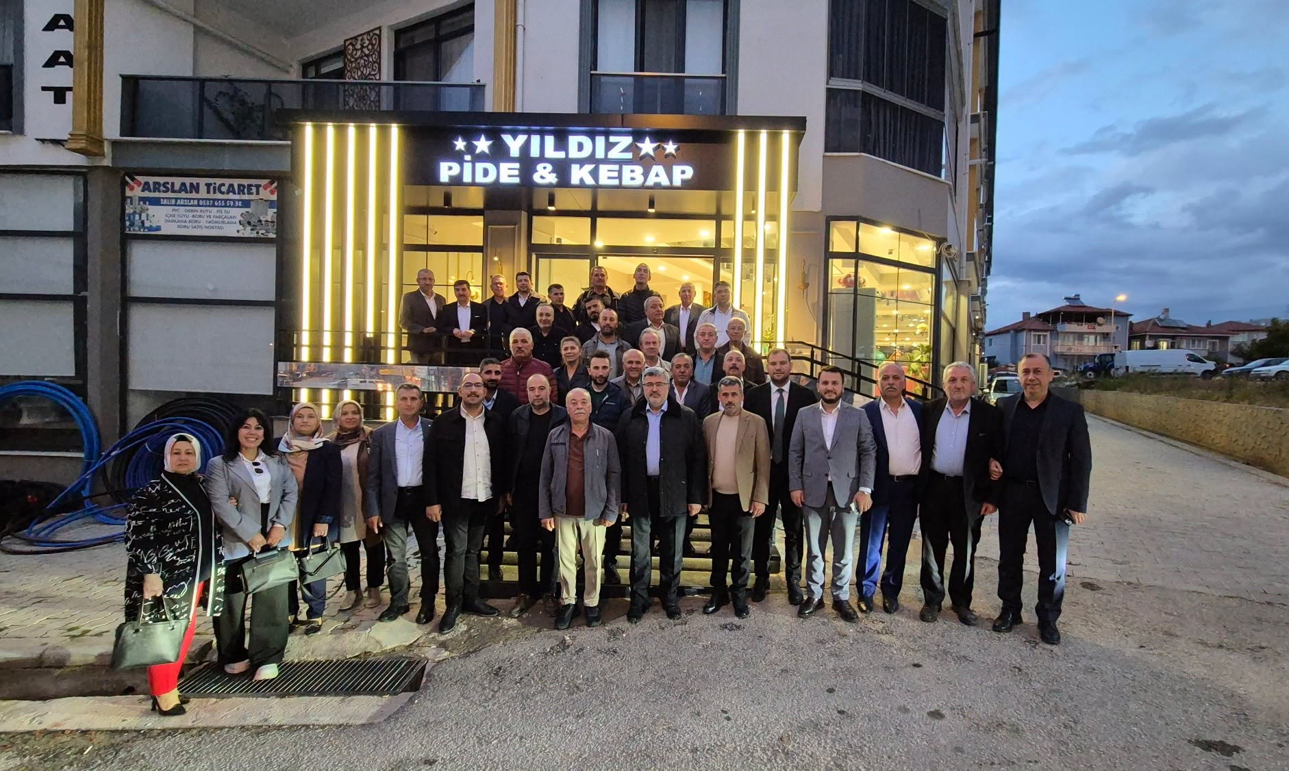 AK Parti Dinar Teşkilatı, Milletvekili Ali Özkaya ile Bir Araya Geldi
